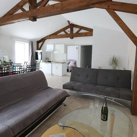 Cosy Avec Privatif, Terrasse Et Parking, Au Coeur Des Vignobles Du Layon, Ideal Pour Couples. - Fr-1-622-21 La Viardiere