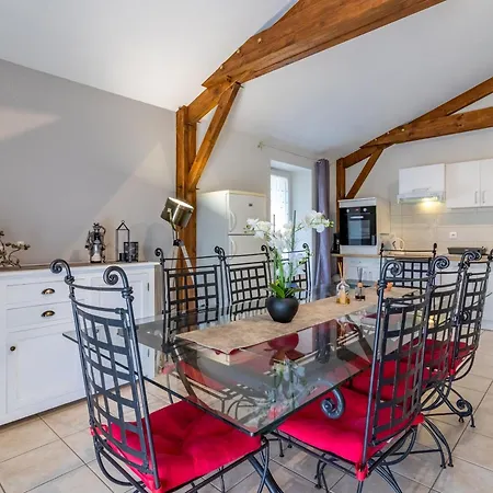 Cosy Avec Privatif, Terrasse Et Parking, Au Coeur Des Vignobles Du Layon, Ideal Pour Couples. - Fr-1-622-21 Feriehus La Viardiere