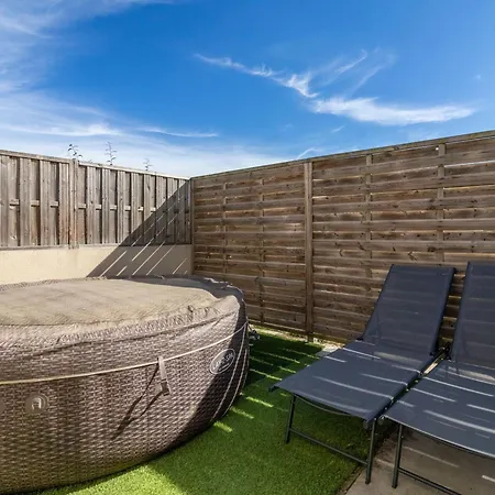 Cosy Avec Privatif, Terrasse Et Parking, Au Coeur Des Vignobles Du Layon, Ideal Pour Couples. - Fr-1-622-21 *