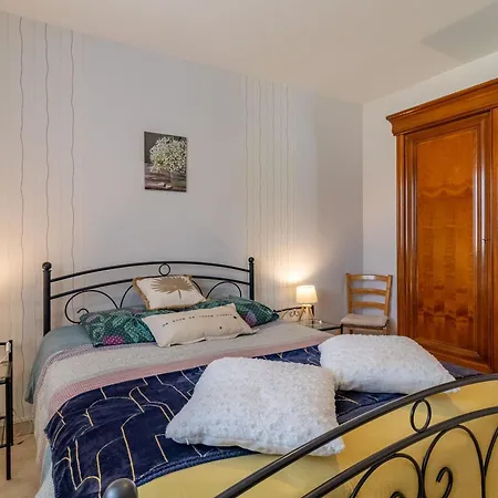 Cosy Avec Privatif, Terrasse Et Parking, Au Coeur Des Vignobles Du Layon, Ideal Pour Couples. - Fr-1-622-21 Feriehus *