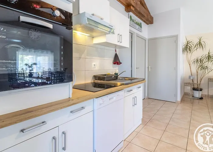Cosy Avec Privatif, Terrasse Et Parking, Au Coeur Des Vignobles Du Layon, Ideal Pour Couples. - Fr-1-622-21 * La Viardiere