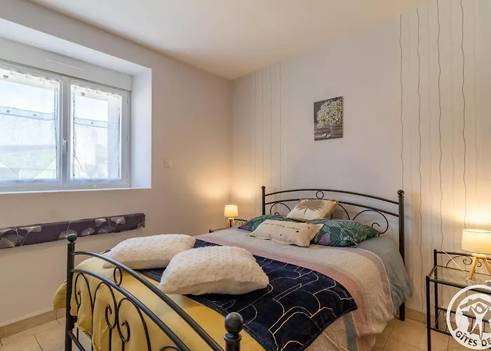 Cosy Avec Privatif, Terrasse Et Parking, Au Coeur Des Vignobles Du Layon, Ideal Pour Couples. - Fr-1-622-21 *