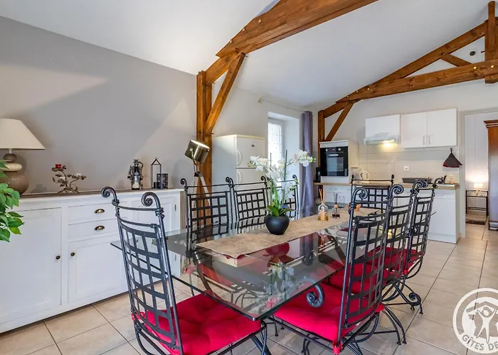 Cosy Avec Privatif, Terrasse Et Parking, Au Coeur Des Vignobles Du Layon, Ideal Pour Couples. - Fr-1-622-21 Ferienhaus La Viardiere
