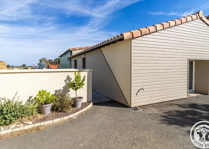 Cosy Avec Privatif, Terrasse Et Parking, Au Coeur Des Vignobles Du Layon, Ideal Pour Couples. - Fr-1-622-21 La Viardiere